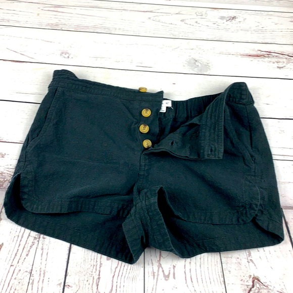 O’Neil black women's short shorts size M